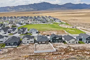 7948 N Bristlecone Rd, Eagle Mountain, UT 84005 - Photo 26