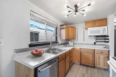 1533 S 200 E, Orem, UT 84058 - Photo 14