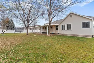 1282 W 3150 S, Syracuse, UT 84075 - Photo 34