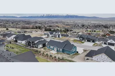 86 S 950 E, Hyde Park, UT 84318 - Photo 6
