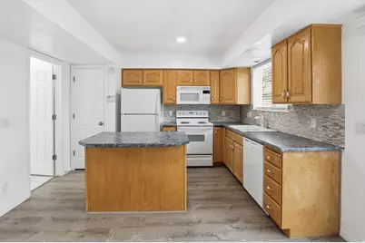 3469 S Merry Ln, West Valley, UT 84120 - Photo 6