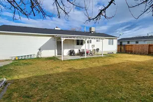 3759 W Ettenmore Cir S, Taylorsville, UT 84129 - Photo 28