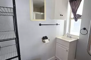 935 E 3000 N, Layton, UT 84040 - Photo 4