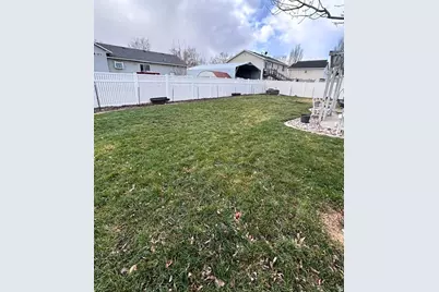 1429 W 2450 S, Woods Cross, UT 84087 - Photo 14