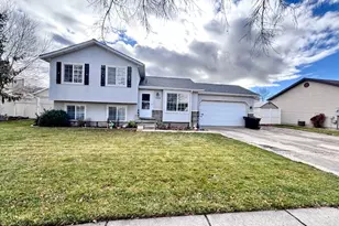 1429 W 2450 S, Woods Cross, UT 84087 - Photo 12