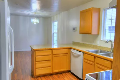 833 W 250 N, Spanish Fork, UT 84660 - Photo 8