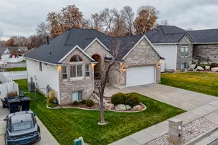 875 W 3950 S, Riverdale, UT 84405 - Photo 2