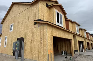 649 E Ryegrass Dr, Eagle Mountain, UT 84005 - Photo 2