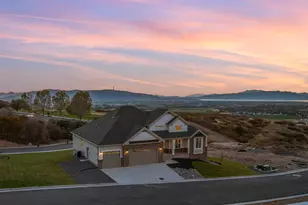 2205 E 339 N, Spanish Fork, UT 84660 - Photo 2