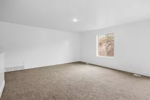 372 N 2266 E, Spanish Fork, UT 84660 - Photo 6