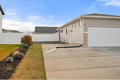 3152 N 3450 W, Plain City, UT 84404 - Photo 32