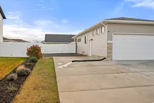 3152 N 3450 W, Plain City, UT 84404 - Photo 32