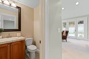 69 E North Canyon Rd, Bountiful, UT 84010 - Photo 12