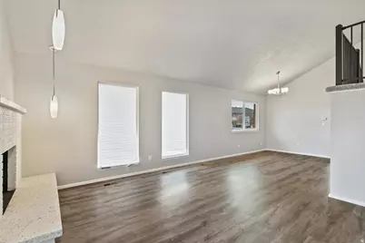 5495 S 2100 W, Roy, UT 84067 - Photo 12