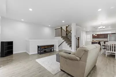 1538 W 3870 S, West Valley, UT 84119 - Photo 10