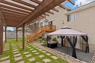 1403 Gleneagles Dr, Syracuse, UT 84075 - Photo 30