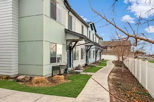 833 S Cowans Ct, Clearfield, UT 84015 - Photo 26