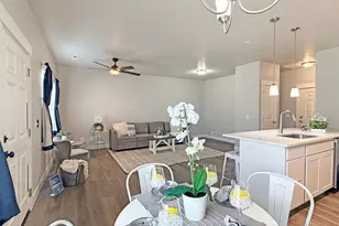 833 S Cowans Ct, Clearfield, UT 84015 - Photo 6