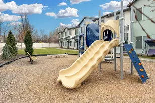 833 S Cowans Ct, Clearfield, UT 84015 - Photo 30