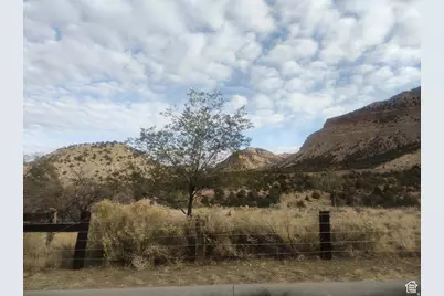 254 W 400 N #108, East Carbon, UT 84520 - Photo 8