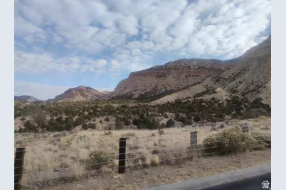 258 W 400 N #107, East Carbon, UT 84520 - Photo 6