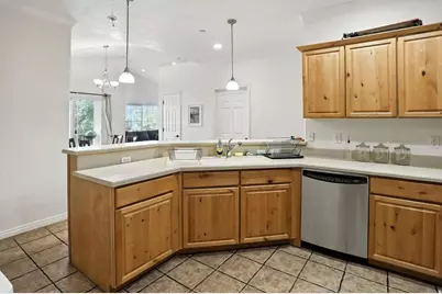 1174 Meadow Rd #7, Provo, UT 84606 - Photo 4