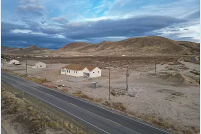 733 S Black Knoll Rd, Sigurd, UT 84657 - Photo 4