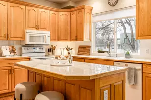 1501 E Stanford Ct S, Draper, UT 84020 - Photo 14