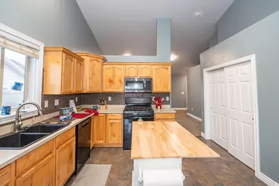 151 S Sam Gates Rd, Ogden, UT 84404 - Photo 10