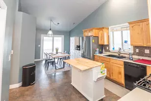 151 S Sam Gates Rd, Ogden, UT 84404 - Photo 8