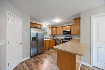 4009 E Dillons Dr, Eagle Mountain, UT 84005 - Photo 8