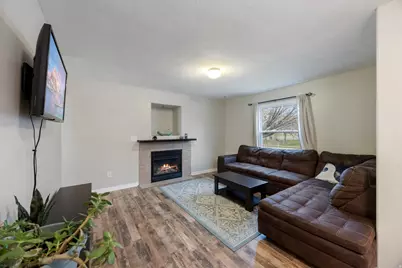 4009 E Dillons Dr, Eagle Mountain, UT 84005 - Photo 6