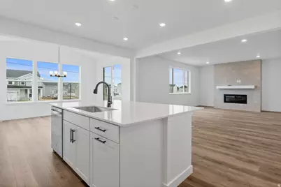 5442 N Saddle Stone Dr #512, Eagle Mountain, UT 84005 - Photo 8