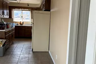 190 S Main St, Central Valley, UT 84754 - Photo 54
