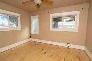 190 S Main St, Central Valley, UT 84754 - Photo 18