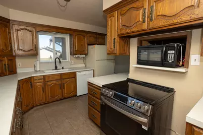 190 S Main St, Central Valley, UT 84754 - Photo 36