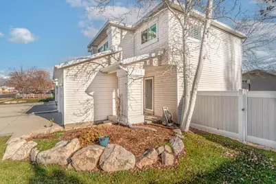 21 W 850 S, Layton, UT 84041 - Photo 4