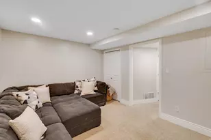 529 E 1200 S, Kaysville, UT 84037 - Photo 24