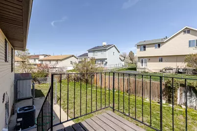 2562 N 1150 W, Layton, UT 84041 - Photo 4