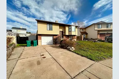 2562 N 1150 W, Layton, UT 84041 - Photo 2