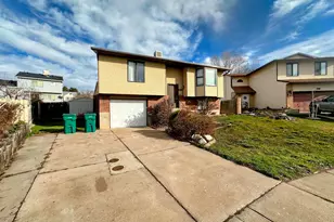 2562 N 1150 W, Layton, UT 84041 - Photo 2
