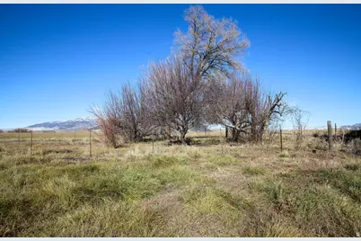 580 W Grandview Dr, Malad City, ID 83252 - Photo 12