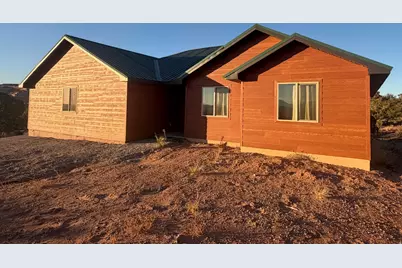 16 E Pioneer Dr, Moab, UT 84532 - Photo 2