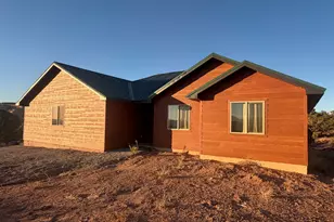16 E Pioneer Dr, Moab, UT 84532 - Photo 2