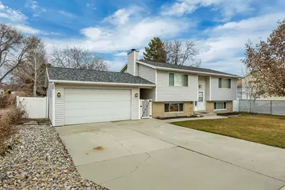 2378 W 7575 S, West Jordan, UT 84084 - Photo 2