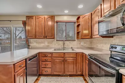 2378 W 7575 S, West Jordan, UT 84084 - Photo 8