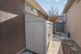 4096 E Mohican Dr N, Eagle Mountain, UT 84005 - Photo 38