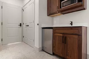 35 E 150 S, Garden City, UT 84028 - Photo 30