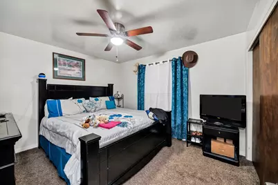 245 W 400 N, Logan, UT 84321 - Photo 32