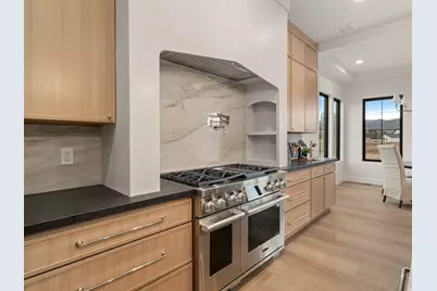 387 S 7900 E, Huntsville, UT 84317 - Photo 26